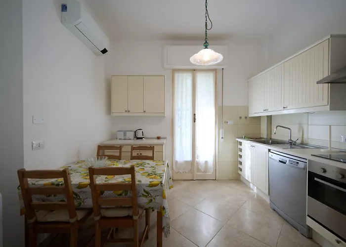 Camilla Giardino Apartament Diano Castello